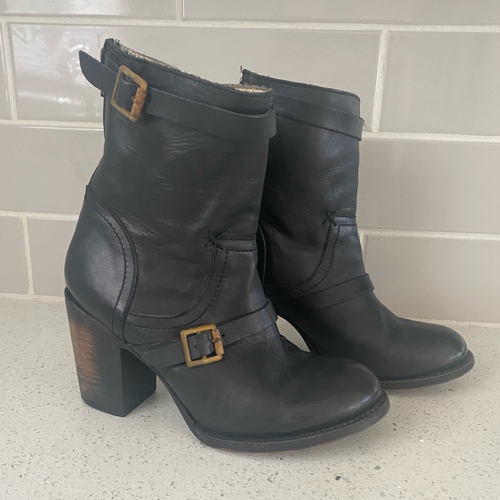 Like new FreeBird Beta Boots. Great addition to your fall/winter wardrobe